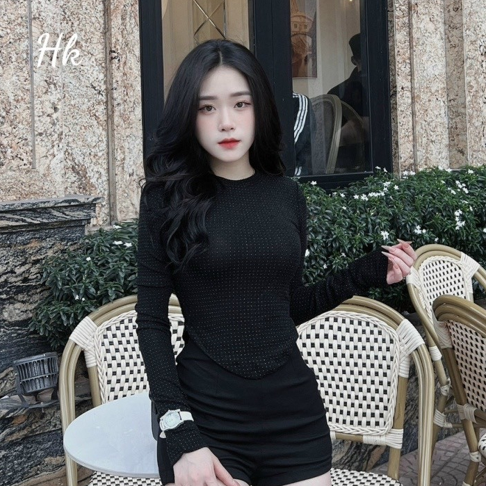 Áo Croptop Nữ Tay Dài , Áo Croptop Dài Tay Đính Đá Bling Bling Ôm Body Kiểu Dáng Vạt Bầu Sang Chảnh