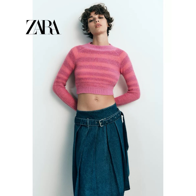 Áo Zara len sọc xanh và hồng croptop
