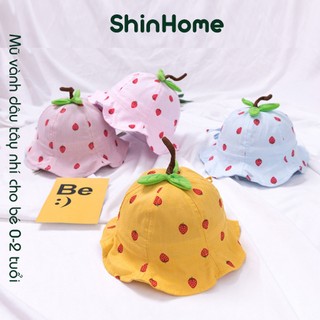 Mũ nón rộng vành mùa hè có dây họa tiết dâu tây nhí cho bé 0-2 tuổi ShinHome Baby
