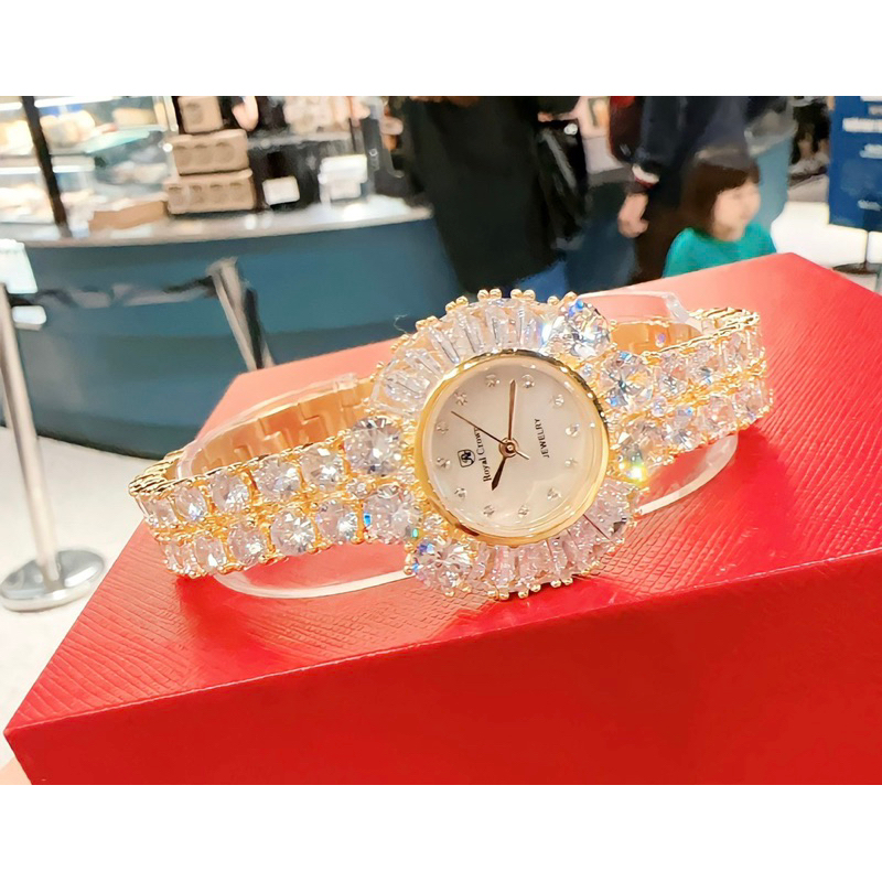 Đồng hồ nữ Royal Crown 6526 mặt tròn đính đá chính hãng