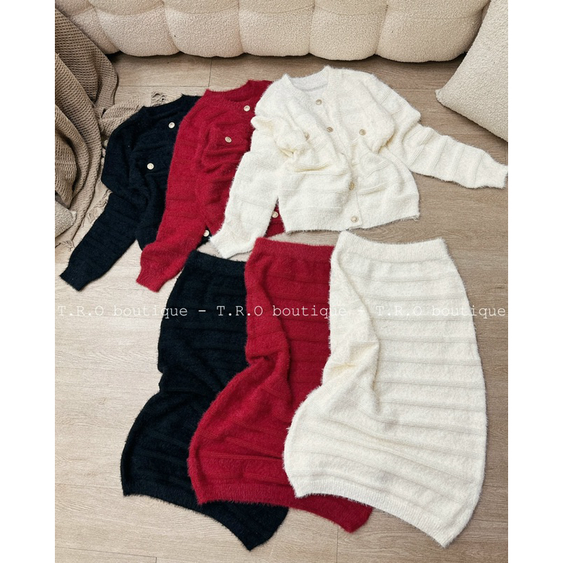 Set Váy Len Sóng Ngang Khuy Vàng QCCC L1