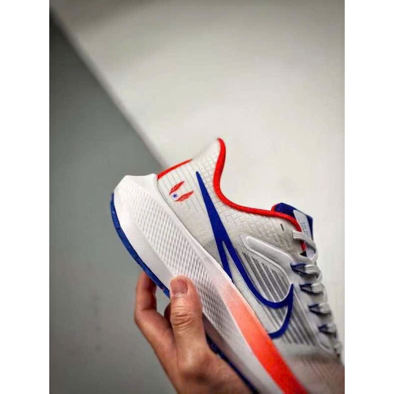 Giày thể thao Nike Air Zoom Pegasus 39 tặng kèm vớ