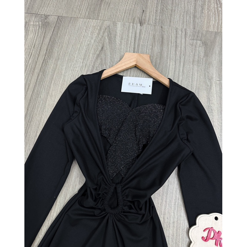 Maxi cúp xẻ kim tuyến