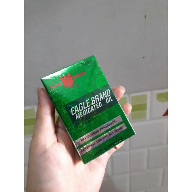 Dầu gió xanh con Ó Eagle SGP 1 nắp