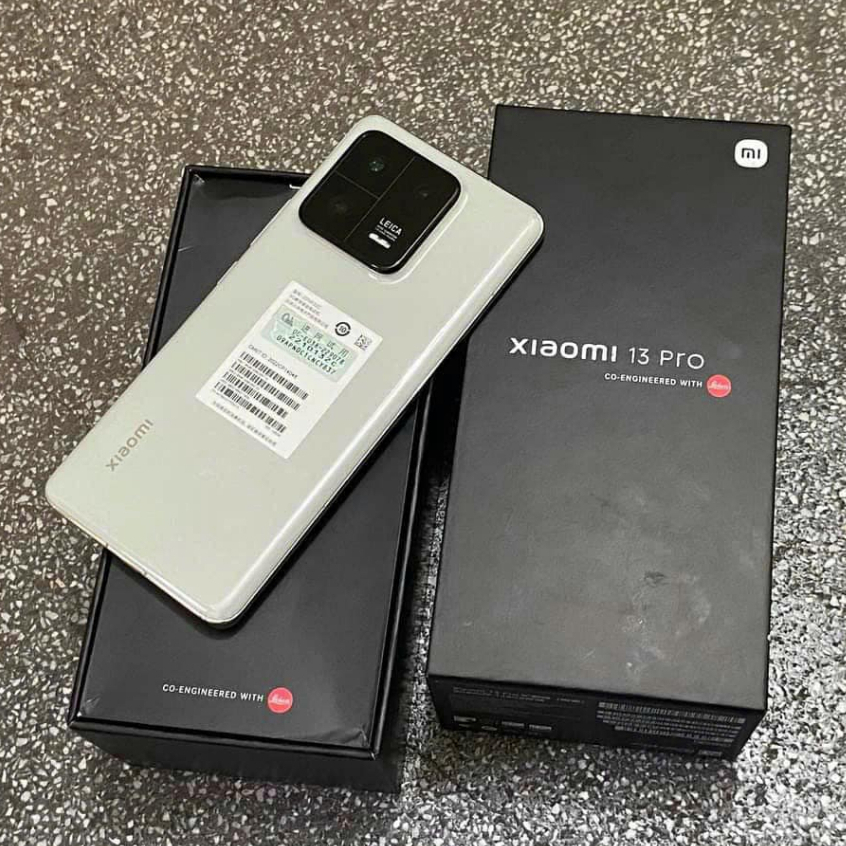 Điện thoại Xiaomi 13 Pro Ram 8/256gb