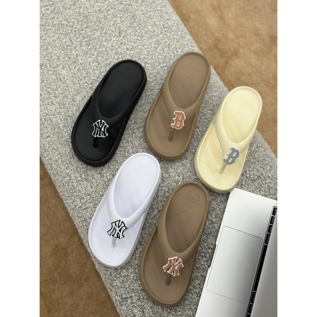 Dép Kẹp Nữ MLB Chunky Sliders - LOGO NY - B - Trendy - Thiết Kế Nhựa Đúc Nguyên Đôi - KMLB - Sấu Vui Vẻ Offcial