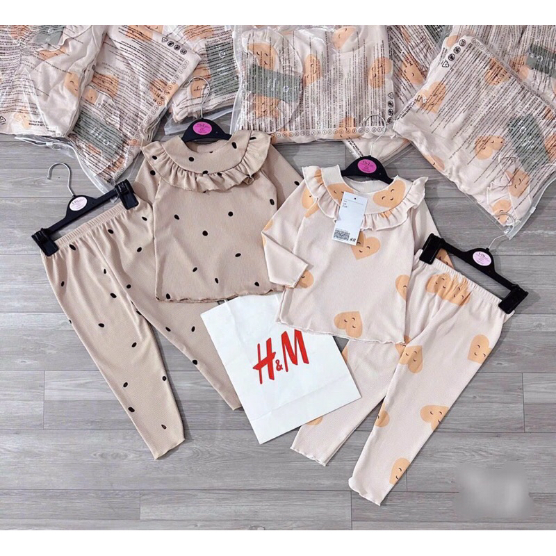 SET 2 BÉ GÁI CHẤM BI HÌNH TRÁI TIM