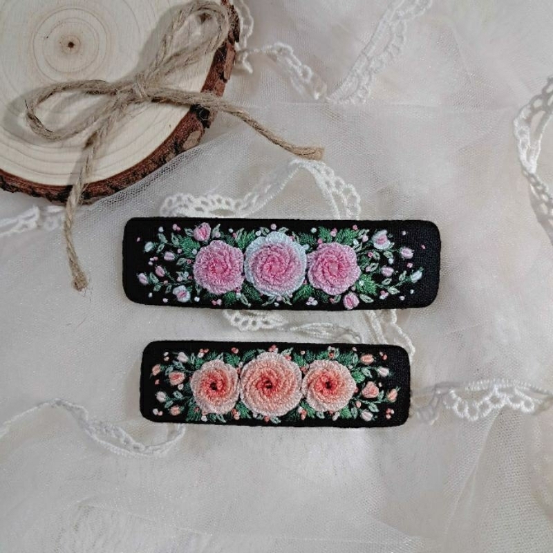 Kẹp tóc thêu tay handmade