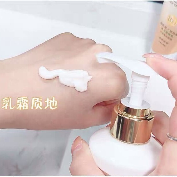 Sữa Dưỡng Thể Olay B3 Bright Ultra Whitening Dưỡng Trắng Toàn Thân
