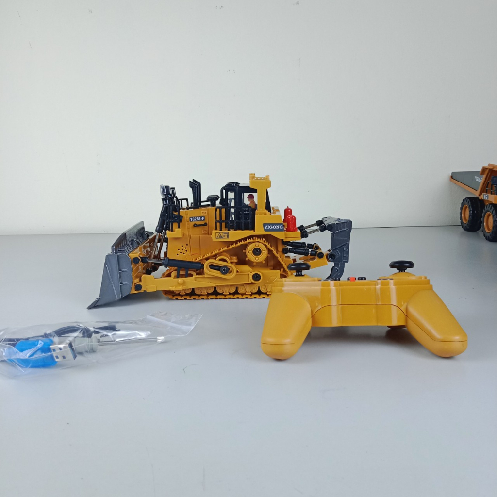 Mô hình máy xúc điều khiển từ xa 11 kênh - Gầu sắt - Xuezhishan - Carcollection