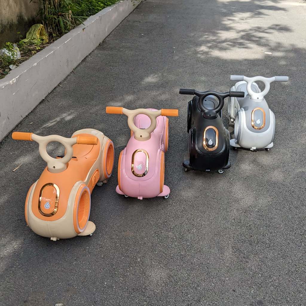 Xe chòi chân cho bé siêu yêu BABY PLAZA BDL-1998 có đèn nhạc