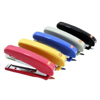 Bấm kim max hd-10d dùng kim số 10