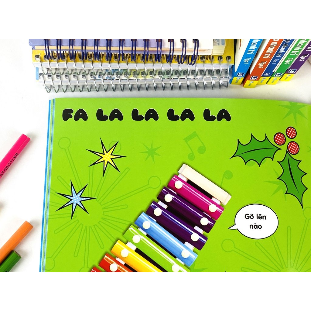 Sách - Crazy Stickers - Sáng Tạo Cùng Đồ Vật Hàng Ngày  - ndbooks