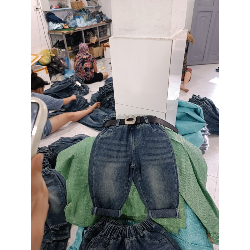 Quần jean thêu túi mẫu mới bé trai