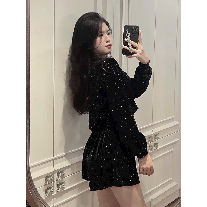 Set Bộ Nhung Hột Áo Tay Dài Croptop + Quần Short Đùi Xoè