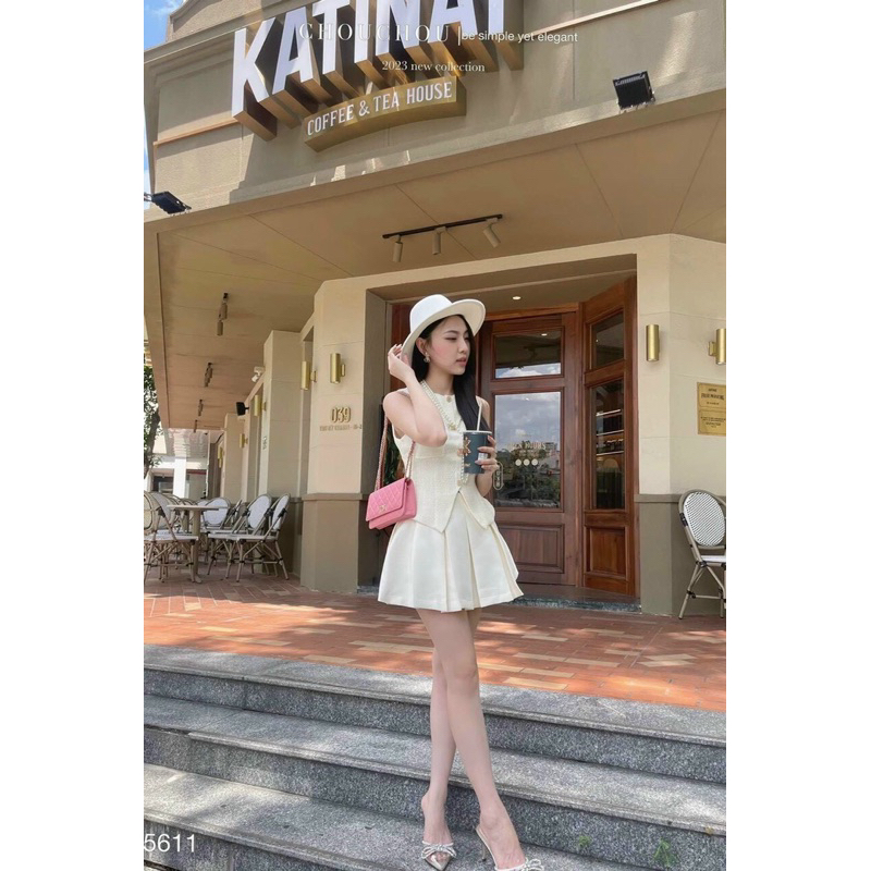 Florence- Set áo ghi lê tweed và chân váy xếp ly cotton màu kem