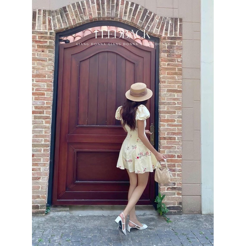 Florence- Đầm xoè tay phồng hoa màu kem