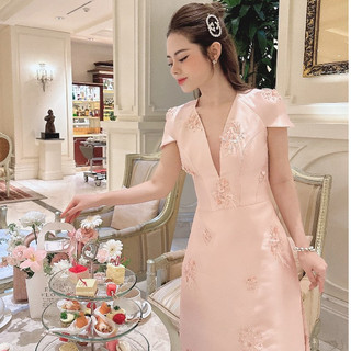 Áo dài cách tân đính kim sa Giai Lệ