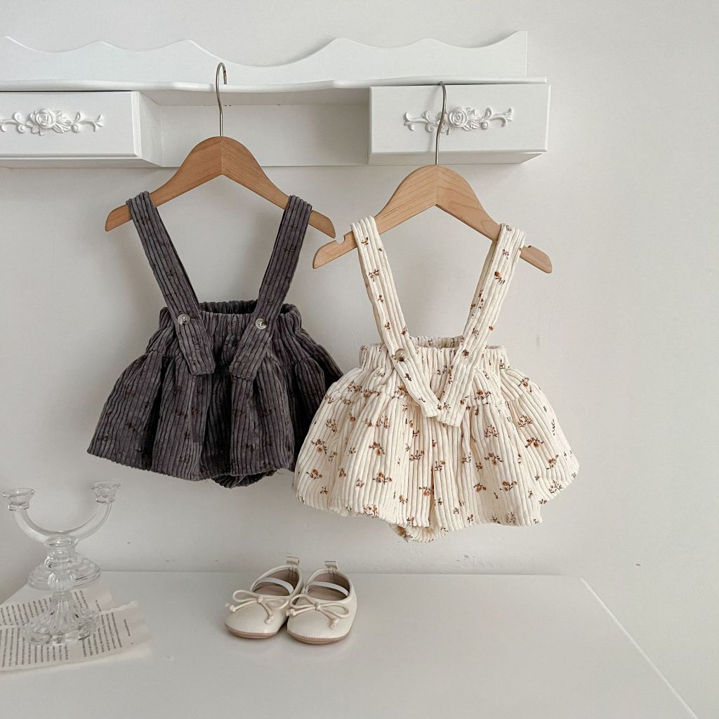 Bộ Áo thun dài tay + Yếm 2 dây nhung tăm hoa nhí cho bé