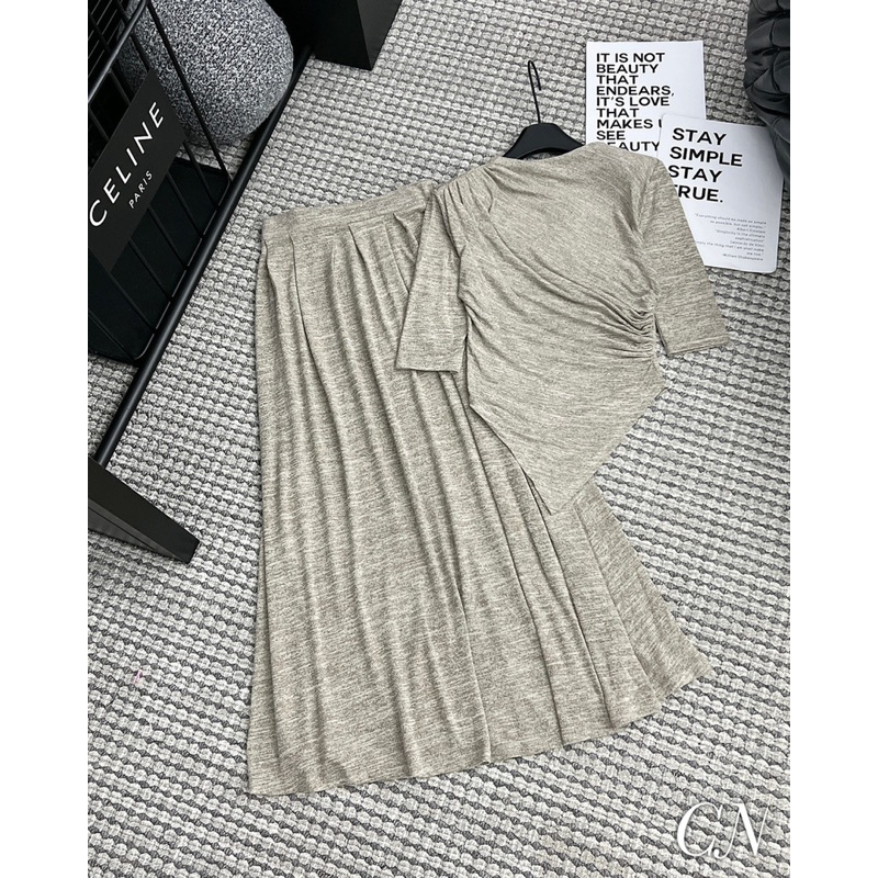 Sét áo chiết eo vạt lệch cộc tay + váy dáng dài 2 màu