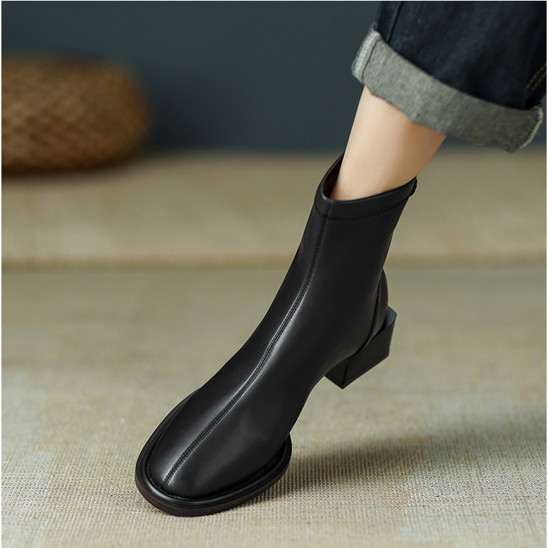 Giày boot nữ cổ ngắn, đế hình vuông thấp 4.5cm, GÓT GIÀY CÓ ĐƯỜNG GÂN cho style SANG CHẢNH GBN14