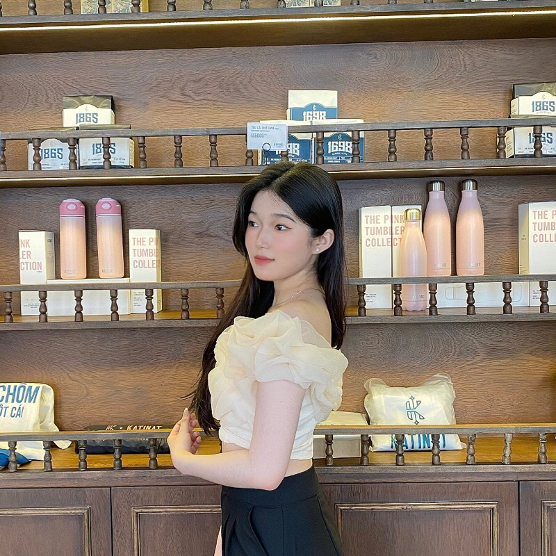 ÁO CROPTOP BẸT VAI VON XOẮN DỄ THƯƠNG