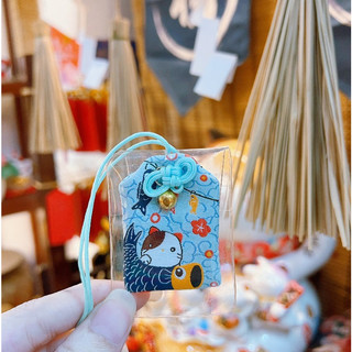 Túi phước Linh phù Omamori may mắn mèo thần tài ôm cá chép Koi