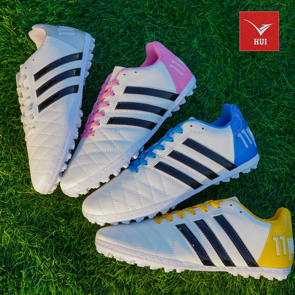 Giày đá bóng Toni 3 sọc Mẫu Mới Nhất - Giày Đá Banh Sân Phủi + Tặng [ Tất dệt kim + Băng cuốn cổ chân]