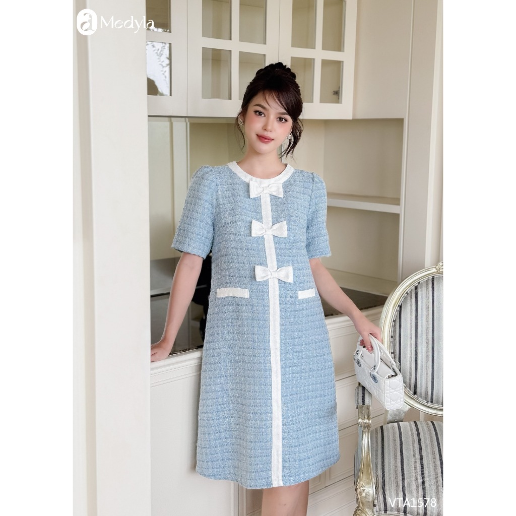 MEDYLA - Váy bầu thu đông dạ xanh nẹp nơ trắng đầm bầu thiết kiế cho bầu đi chơi du lịch - VTA1578