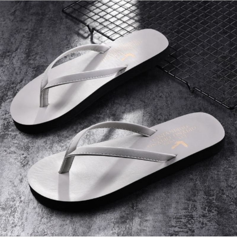 Dép tông nam . nữ . đi biển đi chơi.  ko thấm nước