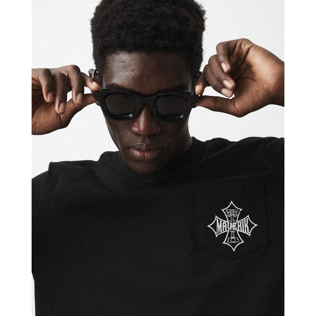 Áo thun MAVERIK Cross Logo Đen