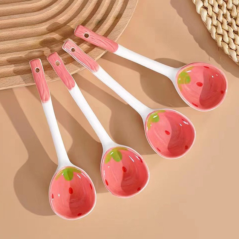 Thìa Sứ Dâu Tây Xinh Xắn Dễ Thương