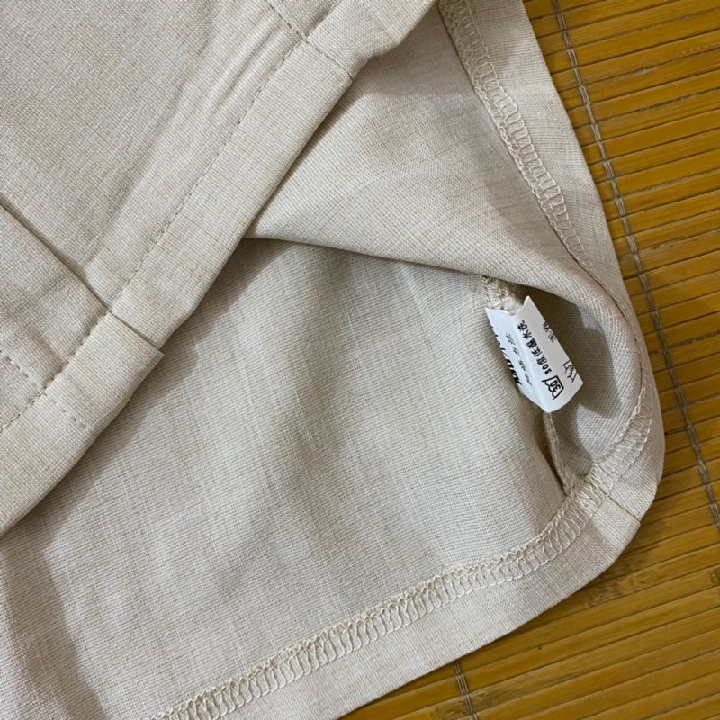 Đầm váy cộc tay màu be vintage