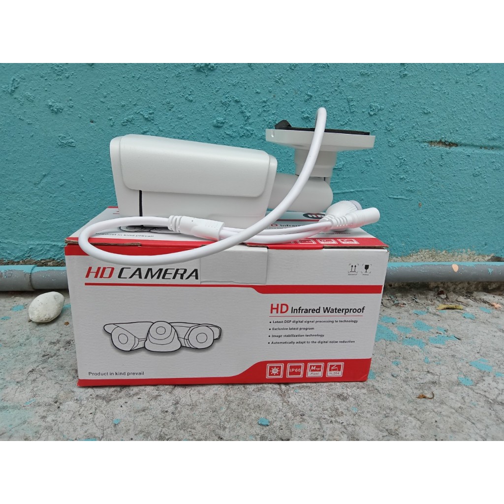 Camera IP thân sắt liền chân đế, có dây 3mp, mic