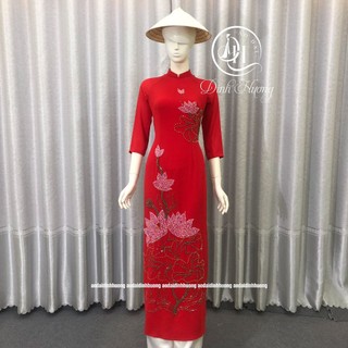 Áo dài thời trang Đinh Hương vải chiffon đỏ 4 tà đính kết họa tiết sen bằng đá và pha lê