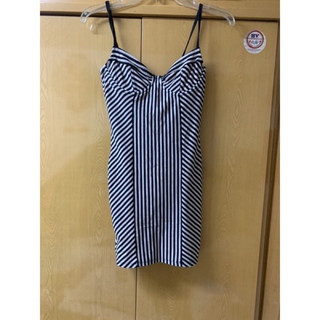 Đầm body 2 dây cúp ngực Forever 21
