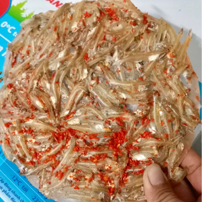 Bánh tráng cá cơm