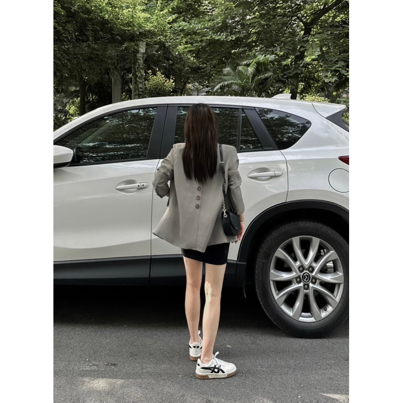 Áo khoác blazer phối cúc sau