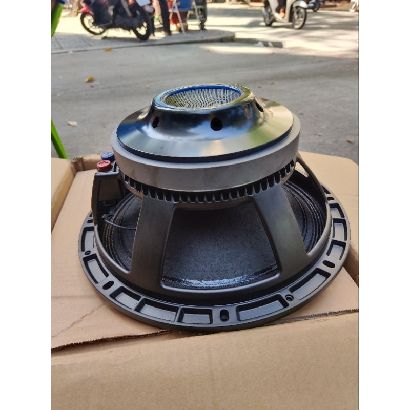 Củ loa bass 30 rcf từ 190 Coil 75 8ohm tiếng sáng chuyên loa full 30