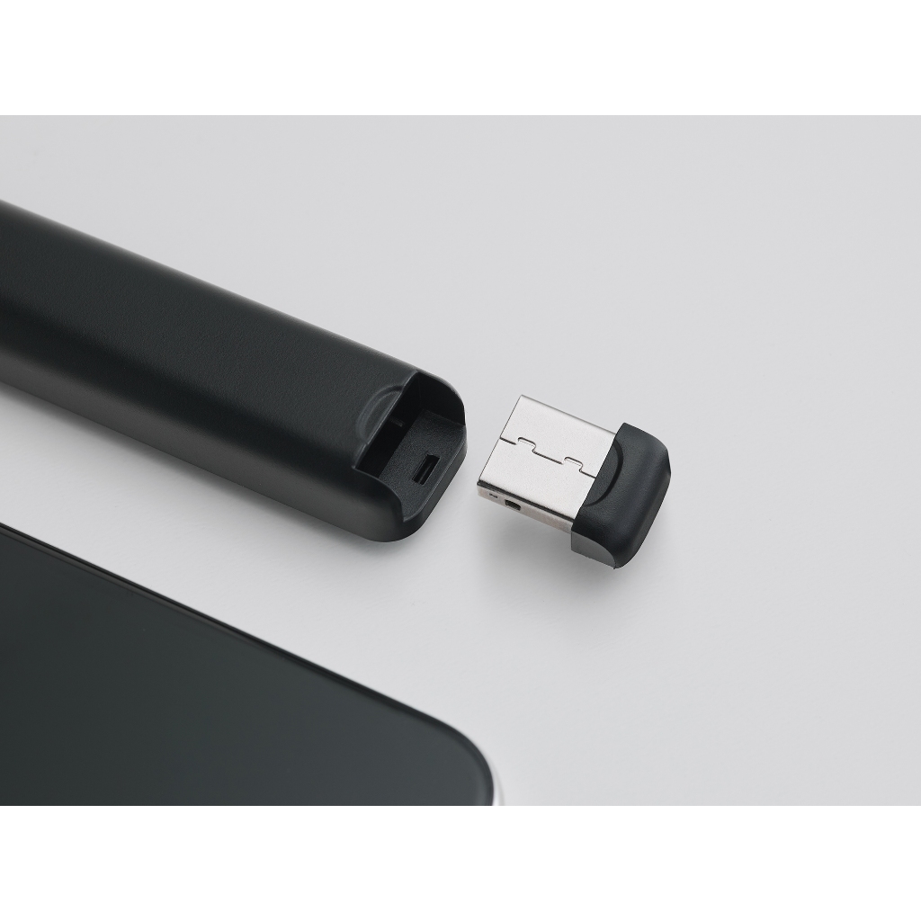 Bút trình chiếu Rapoo XR100 Laser đỏ loại 3R - pin sạc sử dụng 56 giờ