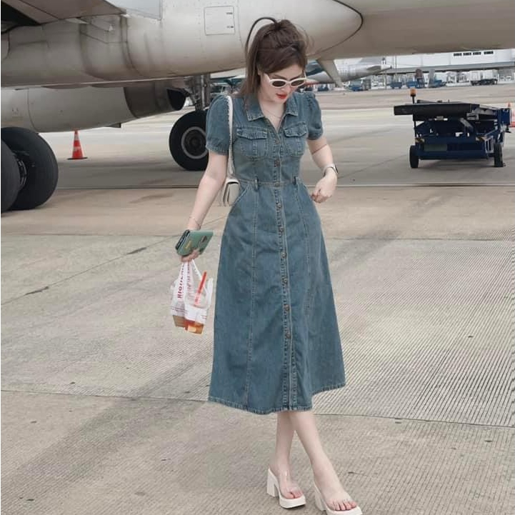 Đầm Jean Bò QC Cổ Somi Tay Bồng Midi Dáng Dài Phối Hàng Nút Đồng Sang Chảnh Mix Dây Cột Eo Siêu Dễ Thương Xinh Xắn