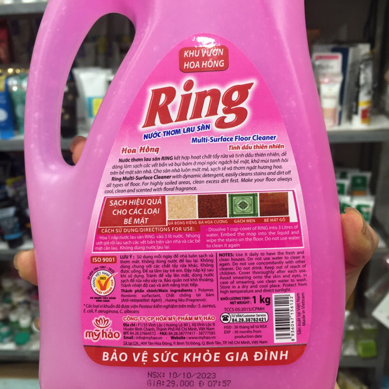 Nước thơm lau sàn Ring chai 1kg