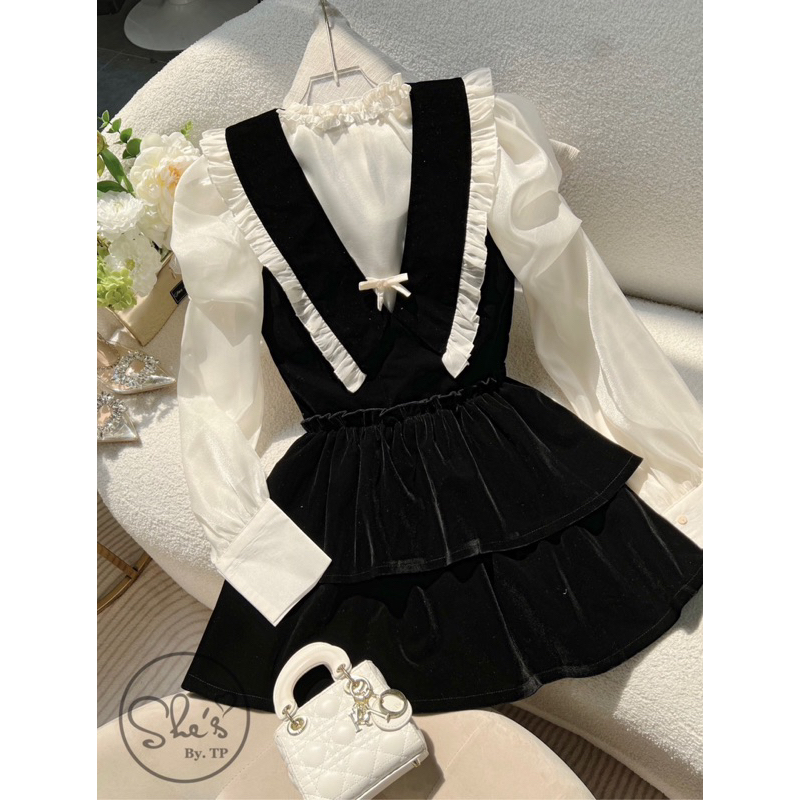 Set váy nhung hai món áo sơ mi tay bông