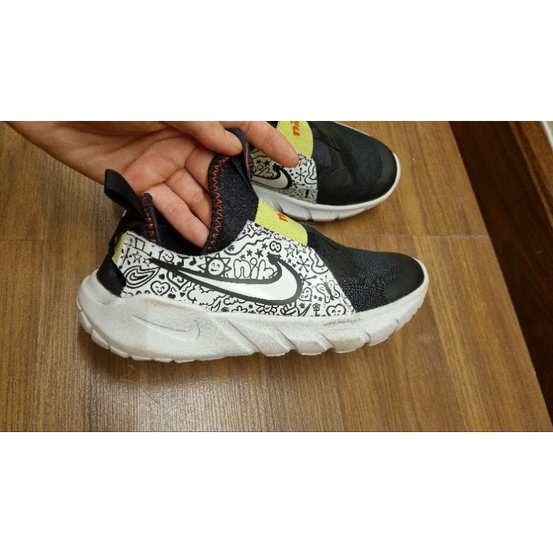 Pass giày nike kid size 32