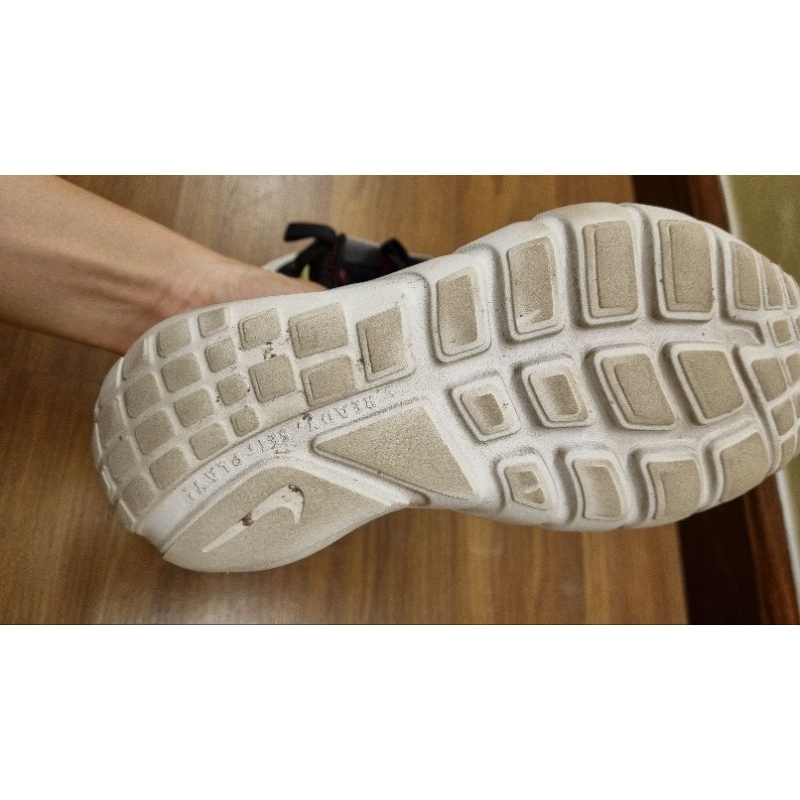 Pass giày nike kid size 32