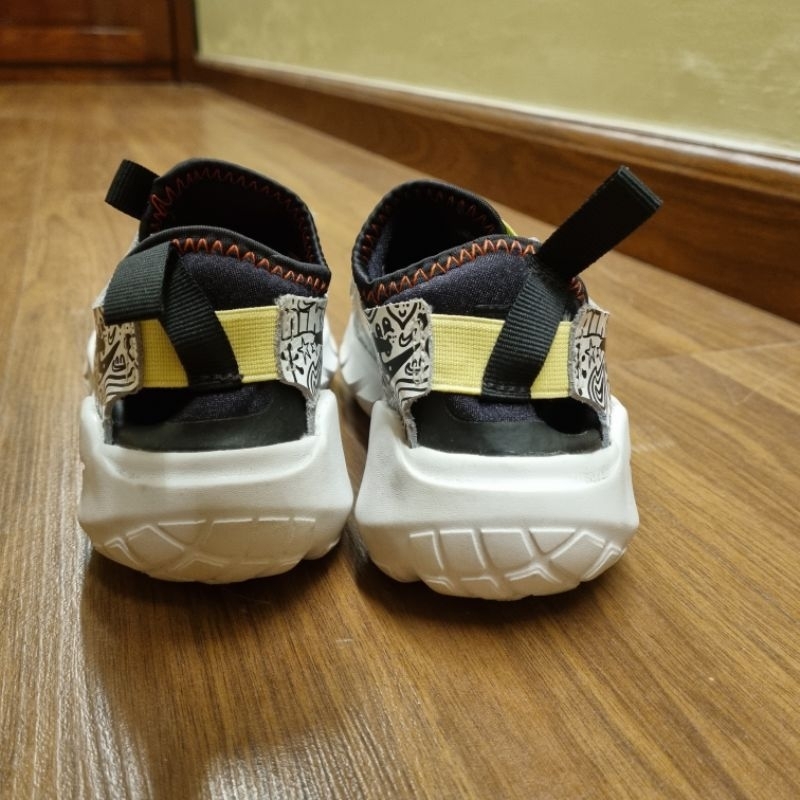 Pass giày nike kid size 32