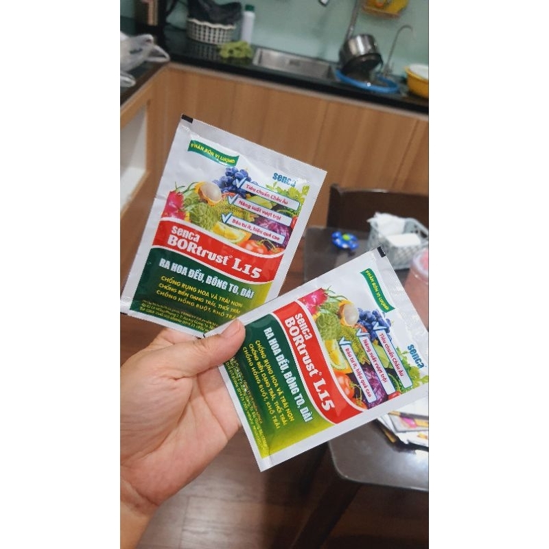 Phân bón Senca Bortrust ( Ra hoa đều, bông to dài gói 20ml)