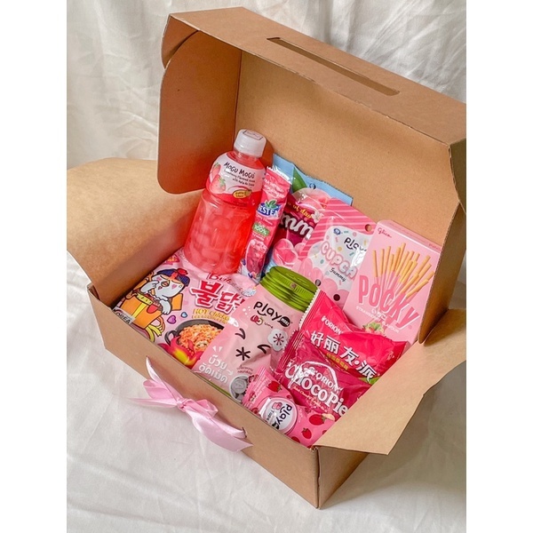 Hộp carton nắp gài, hộp nắp cài đóng hàng.