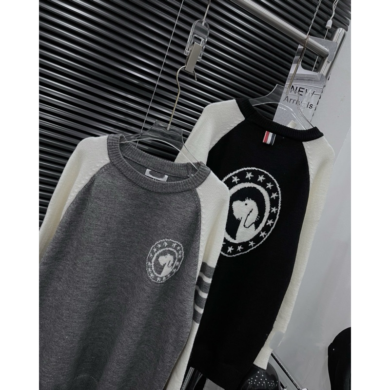 Áo len Thom kèm tất con chó dệt trước và sau - pinkxingclothing