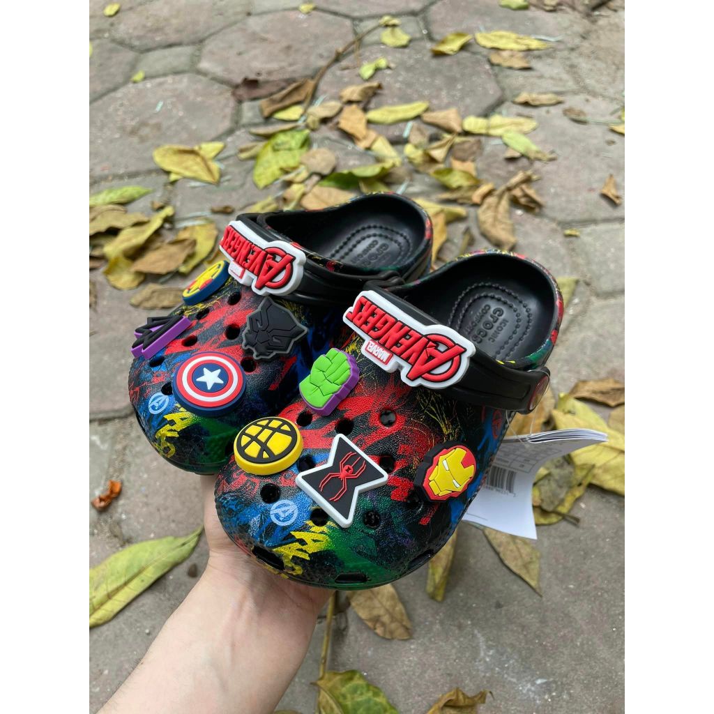 Sục Crocss Siêu Nhân Marvel - Tặng Bộ Jibits